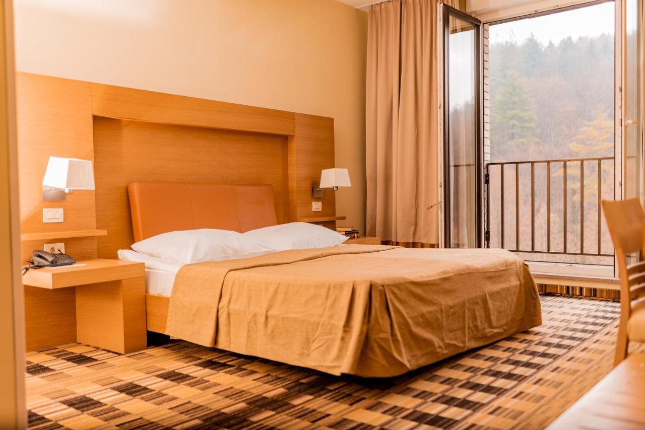 Hotel Smarjeta - Terme Krka Шмариешке Топлице Екстериор снимка